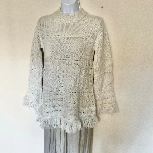 BB Dakota Heart Over Head Cable Knit Fringe Sweater in Oatmeal - Size S - Picture 7 of 10